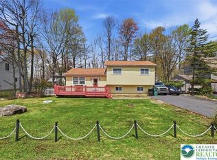 9579 Millwood Dr, Tobyhanna, PA 18466