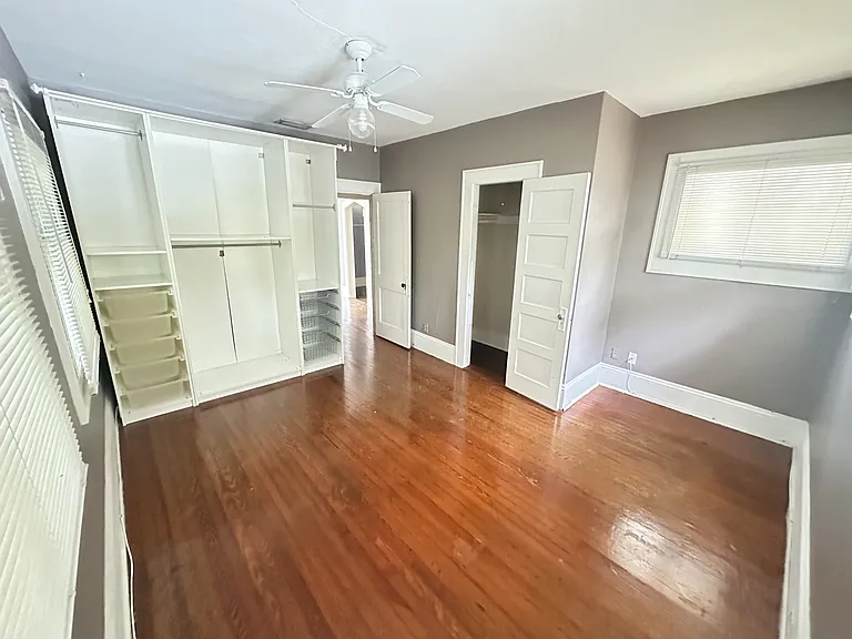 1411B E Central Blvd — Photo 8