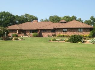 12400 E Lynne Ave, Wichita, KS 67207