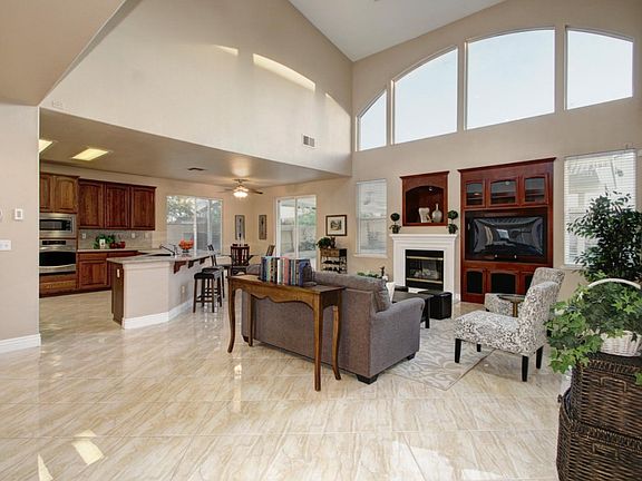 5th image of 101 Spinel Cir