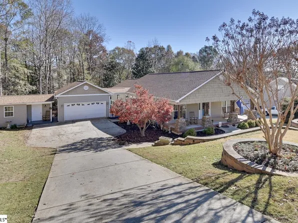 153 Lake Forest Cir, Easley, SC 29642