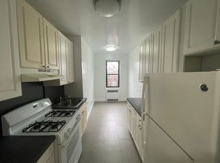 36-19 167th St #2G, Flushing, NY 11358