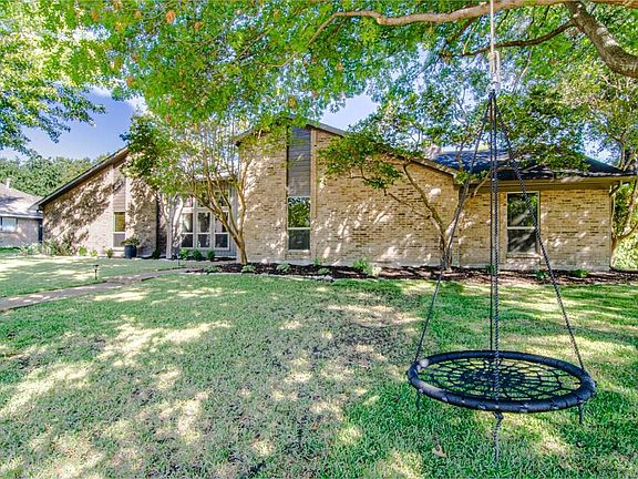 3rd image of 3805 Indigo Dr