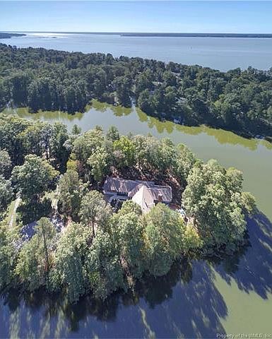 1st image of 113 Falling Creek Cir