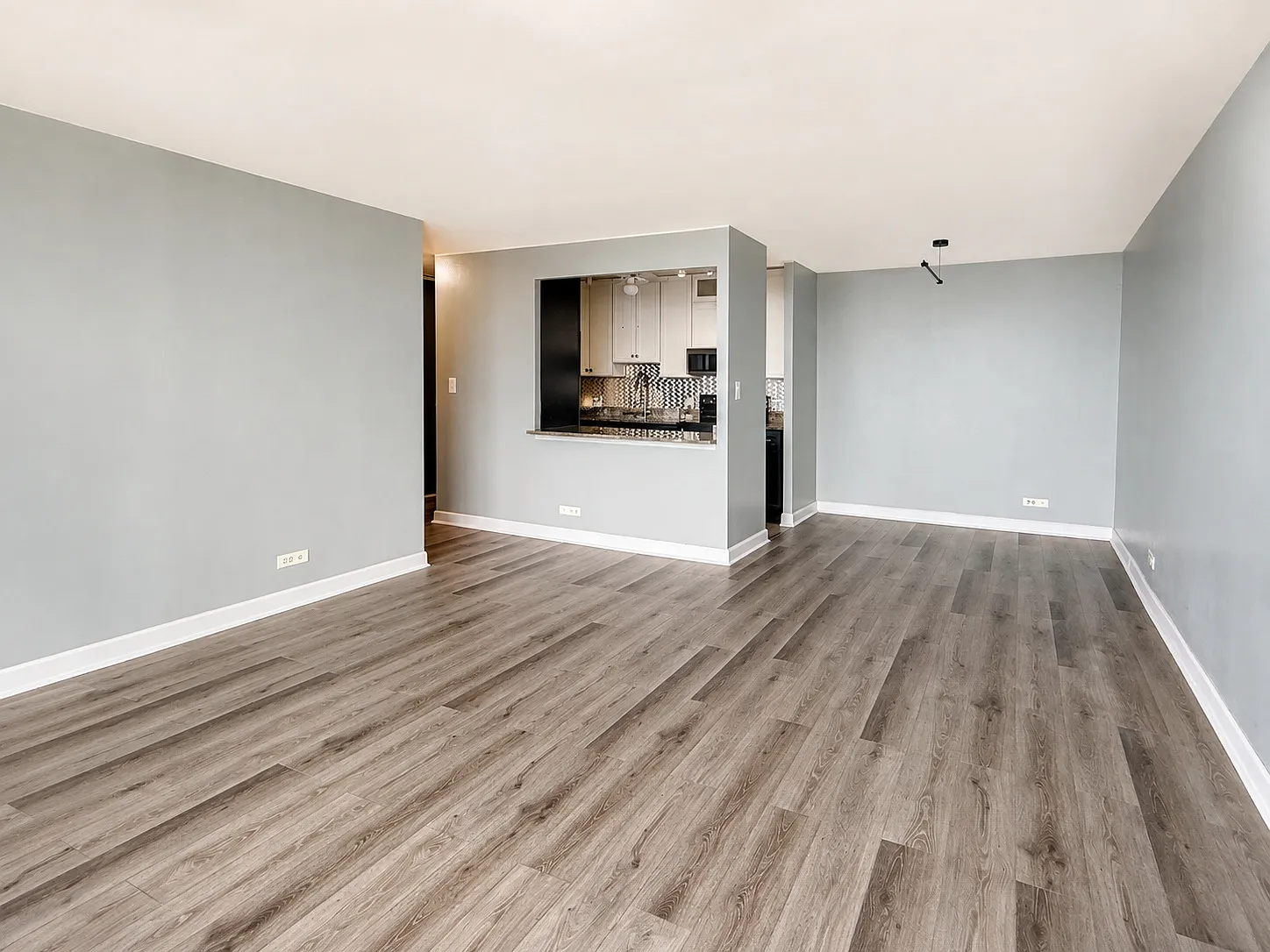 2 bed, 1100 sqft, $3,780 — Photo 4