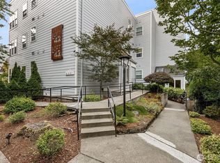 Loft42 Condos, Seattle, WA 98136