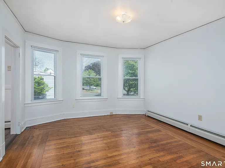 333 E Center St — Photo 12