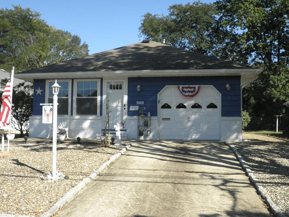 1st image of 1949 Mount Carmel Blvd