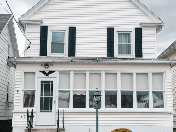 612 W 16th St, Tyrone, PA 16686