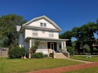 224 N B St, Wellington, KS 67152