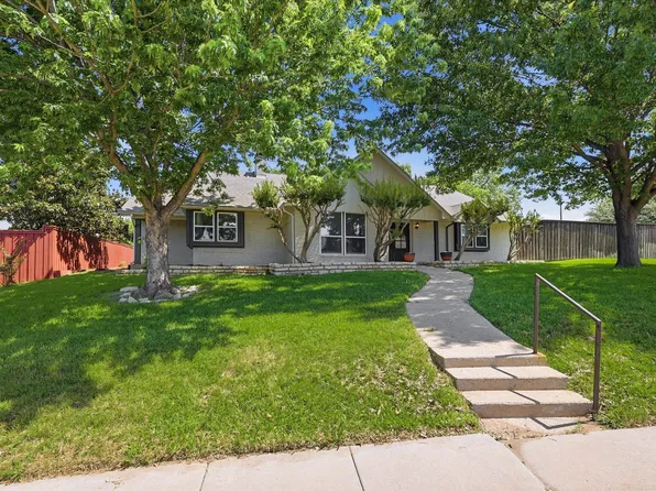 2625 Ramblewood Dr, Carrollton, TX 75006