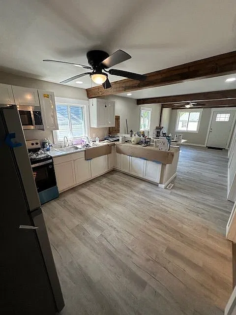 3 bed, 2.0 bath, 1200 sqft, $1,750 — Photo 3