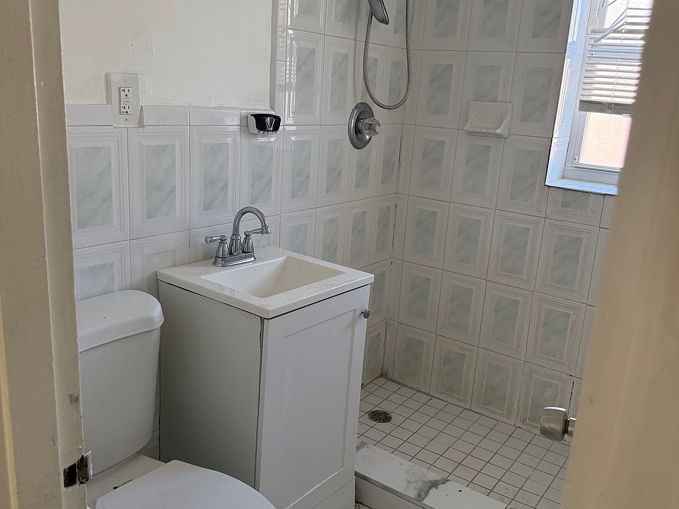 2nd image of 1636 NW 18th Ave #1636