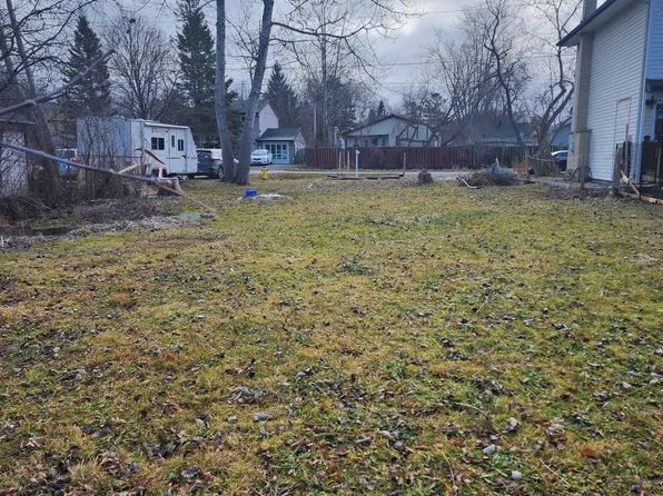 310 Terrace Dr, Georgina, ON L4P 2Y8