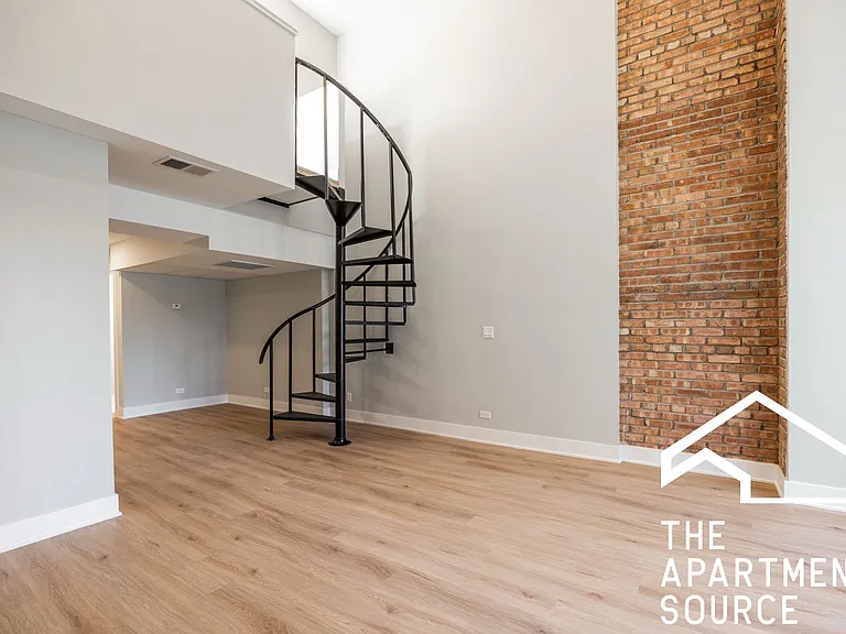 1214 N La Salle Dr #C5 — Photo 5