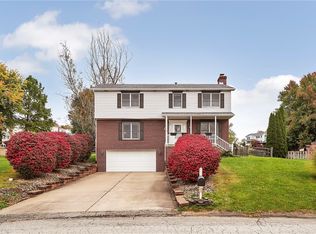 27 Roseanne Cir, Irwin, PA