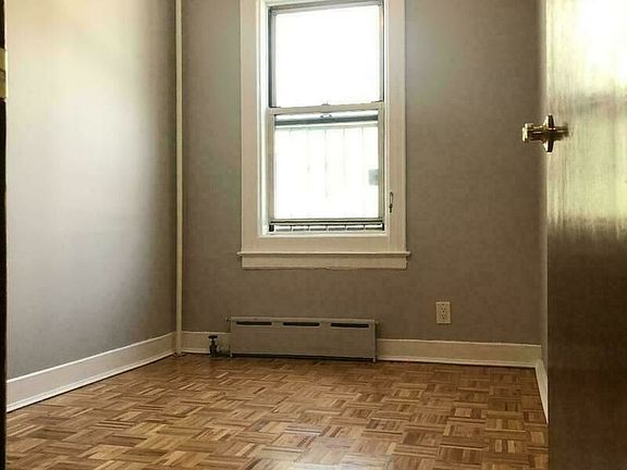 5th image of 25-27 33rd St #2A1