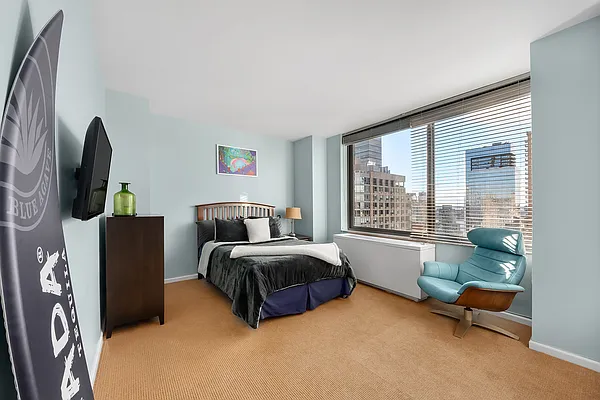 Rented by Coleman Real Estate Group | media 21