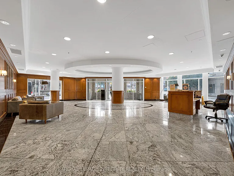 195 Besserer St #1504 — Photo 4