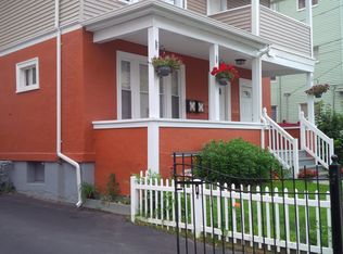 157 Adams St, Hartford, CT 06112