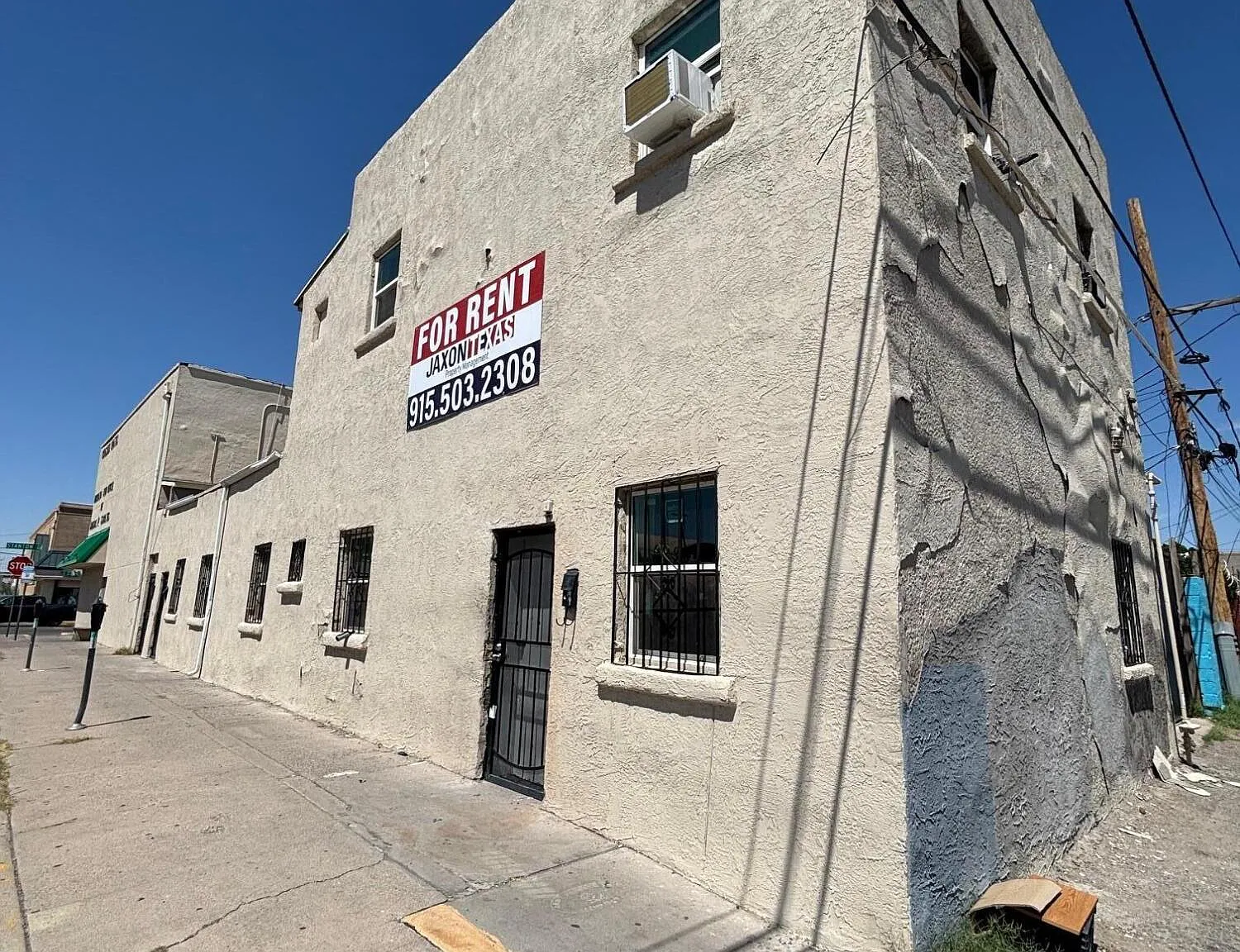 1 bed, 430 sqft, $700 — Photo 1