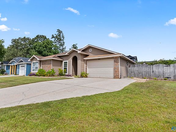 2nd image of 200 Mountain Creek Dr