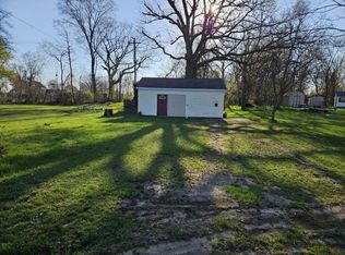 730 10th St, Sebewaing, MI 48759
