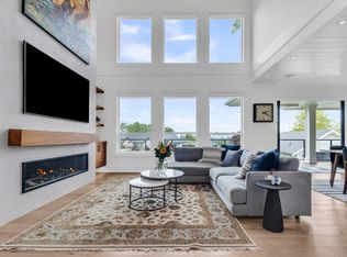 20037 2nd Ave, Langley, BC V2Z 0A3