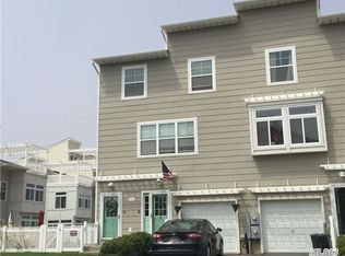149 Ocean Ln, Far Rockaway, NY 11692