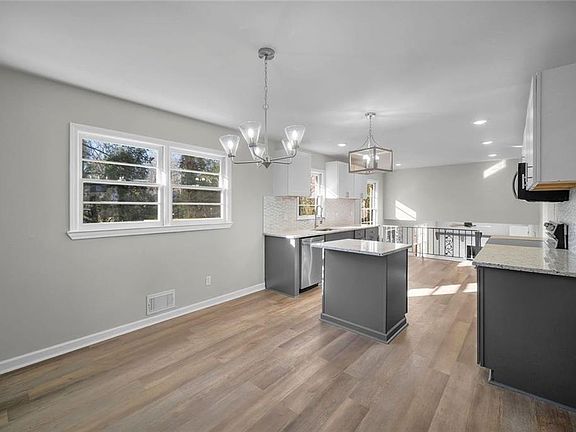 4th image of 3429 Pheasant Ct