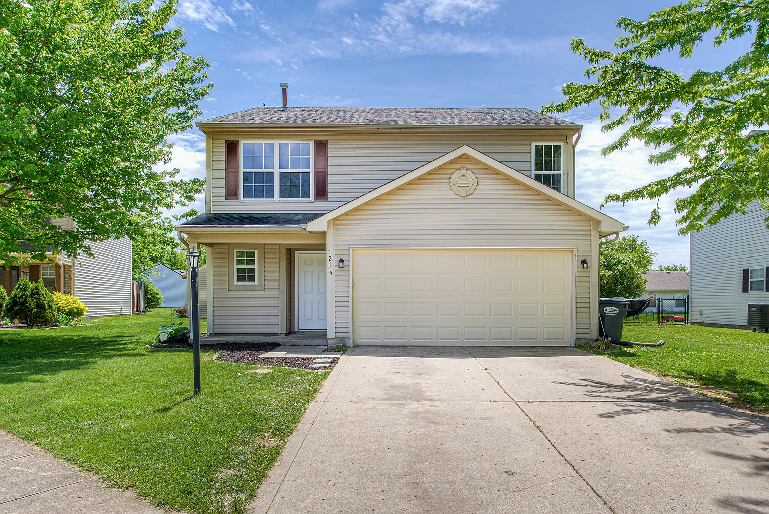 1215 Blue Grass Pkwy photo 1