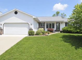 3037 Maple Grv, Madison, WI 53719