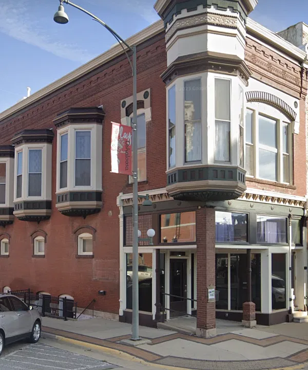 110 N 1st St