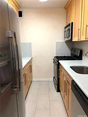 Sold by East Coast Realtors Inc. | media 7