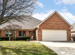 4739 W Harrisburg Ct, New Palestine, IN