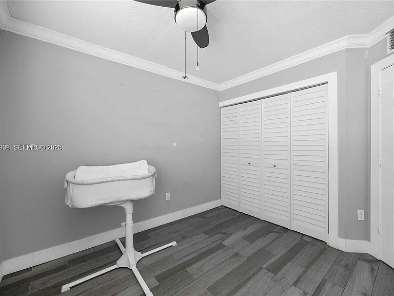 NW 11th Ln — Photo 17