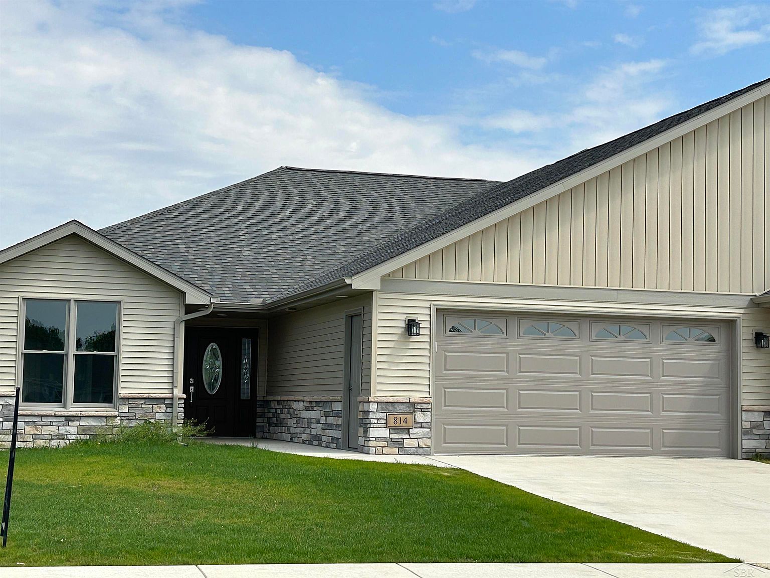 814 Blossom Dr, Frankenmuth, MI 48734 Zillow