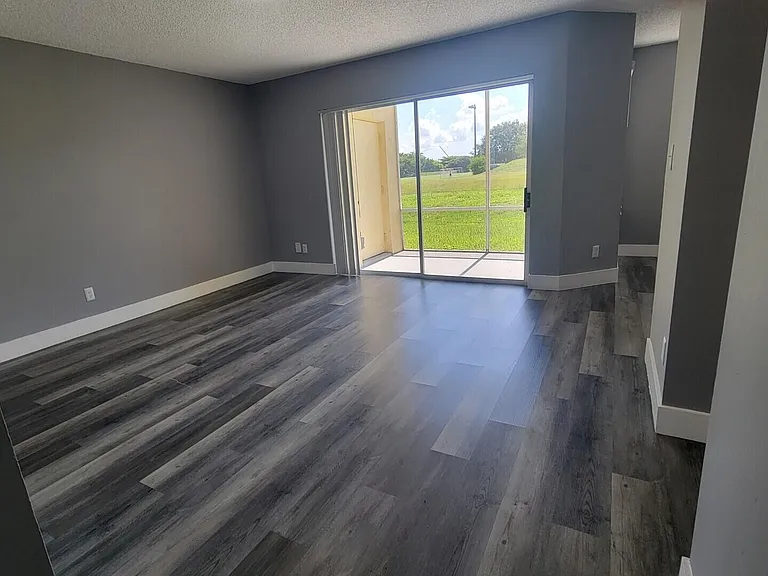 969 Coral Club Dr #969 — Photo 3