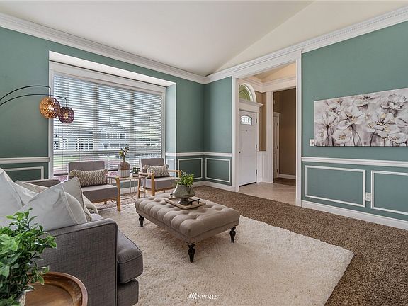 5th image of 12215 200th Avenue Ct E