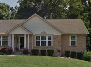 33 Three Wood Dr, Belleville, IL 62220