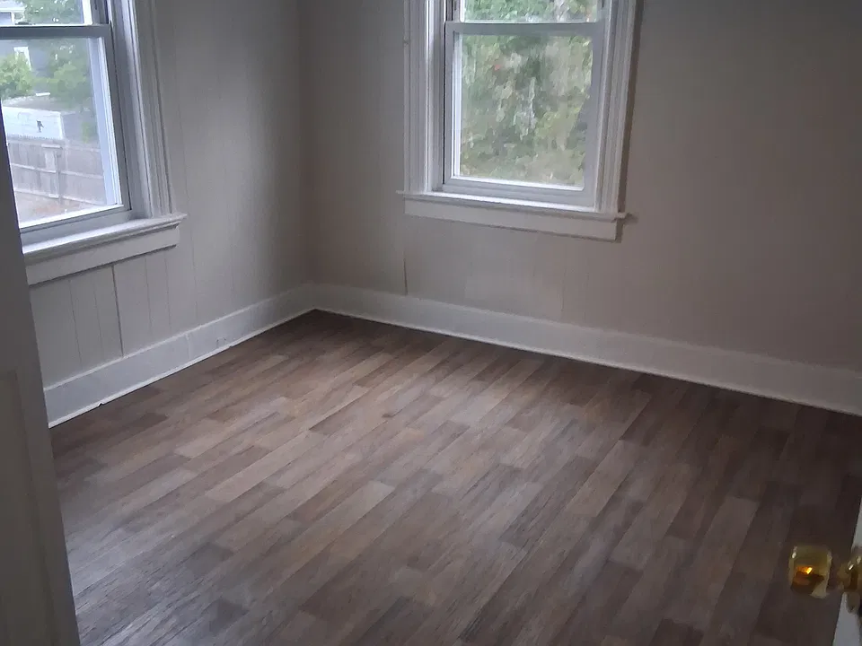 394 Metacom Ave