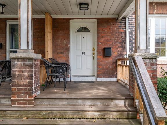 3rd image of 18 Albani St