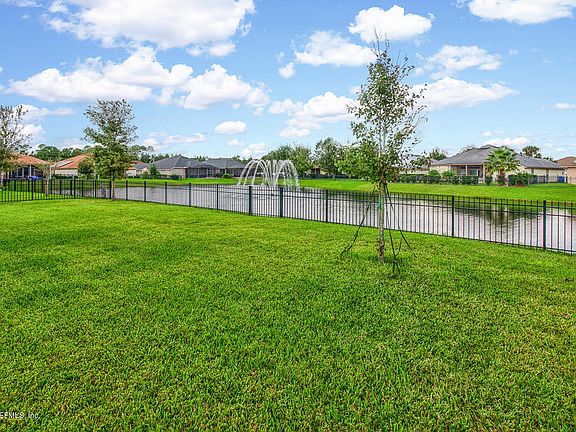 3rd image of 33065 Sawgrass Parke Pl