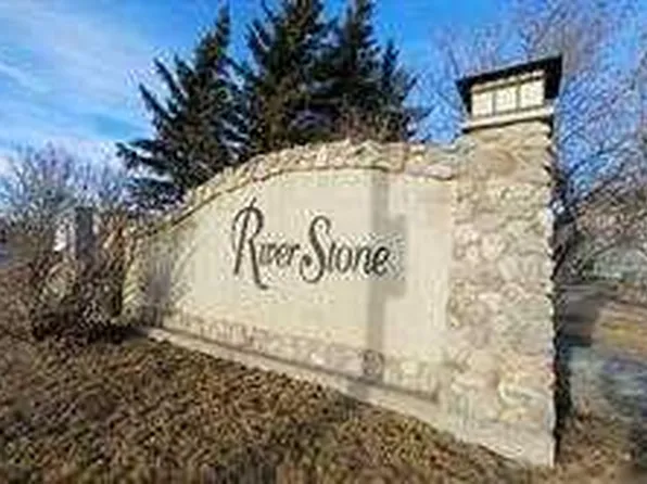 321 Rivergrove Chase W, Lethbridge, AB T1K 8E8