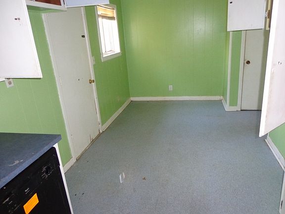 5th image of 309 N 11th St