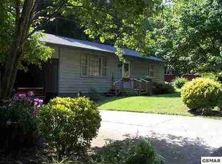 513 Cole Dr, Pigeon Forge, TN 37863