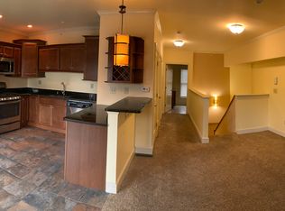 53 Church St #3F, Saratoga Springs, NY 12866