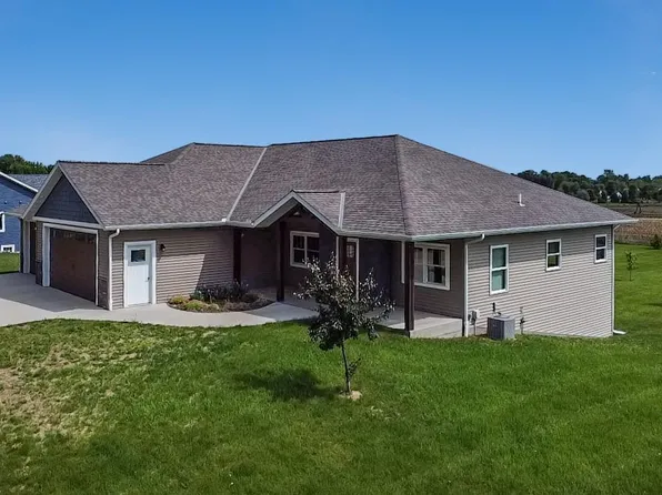 39847 447th St, Sauk Centre, MN 56378