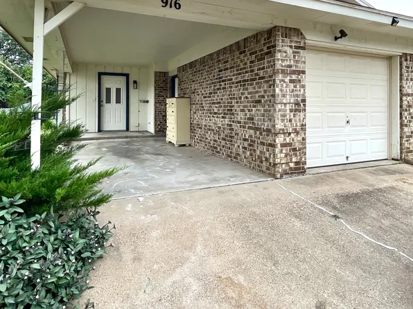 916 Terry Trl, Weatherford, TX 76086