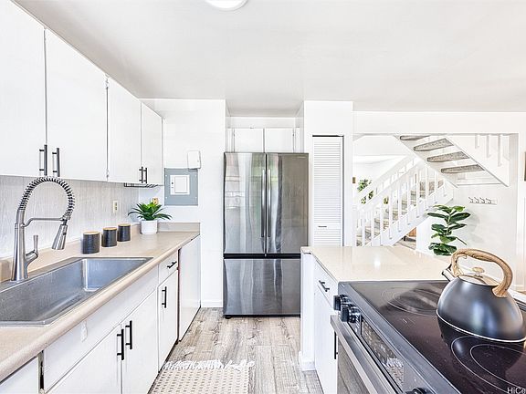 2nd image of 94-1464 Lanikuhana Ave APT 372